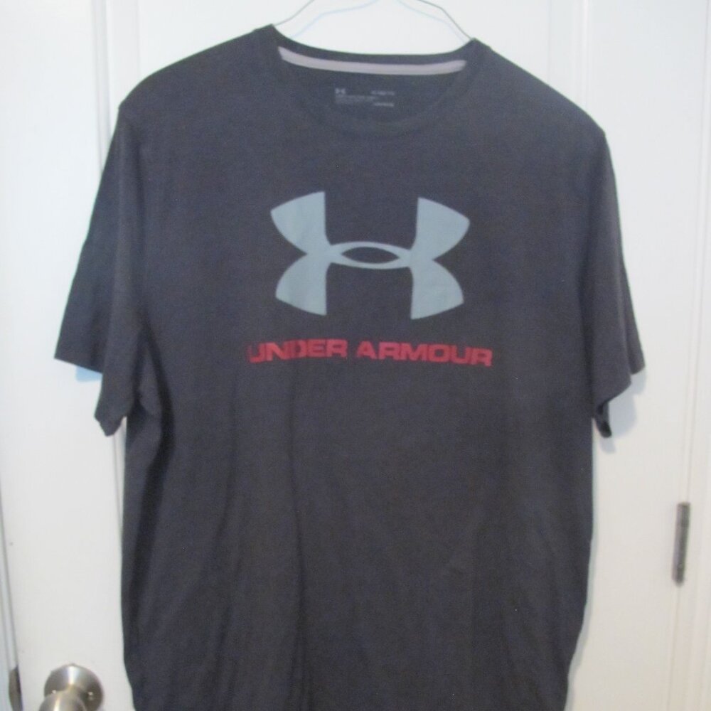 UNDER ARMOUR Men's Heatgear t-shirt Size XL (10)